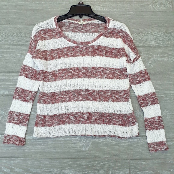 3/$20 Kirra women's stripe sweater size m - Picture 1 of 7
